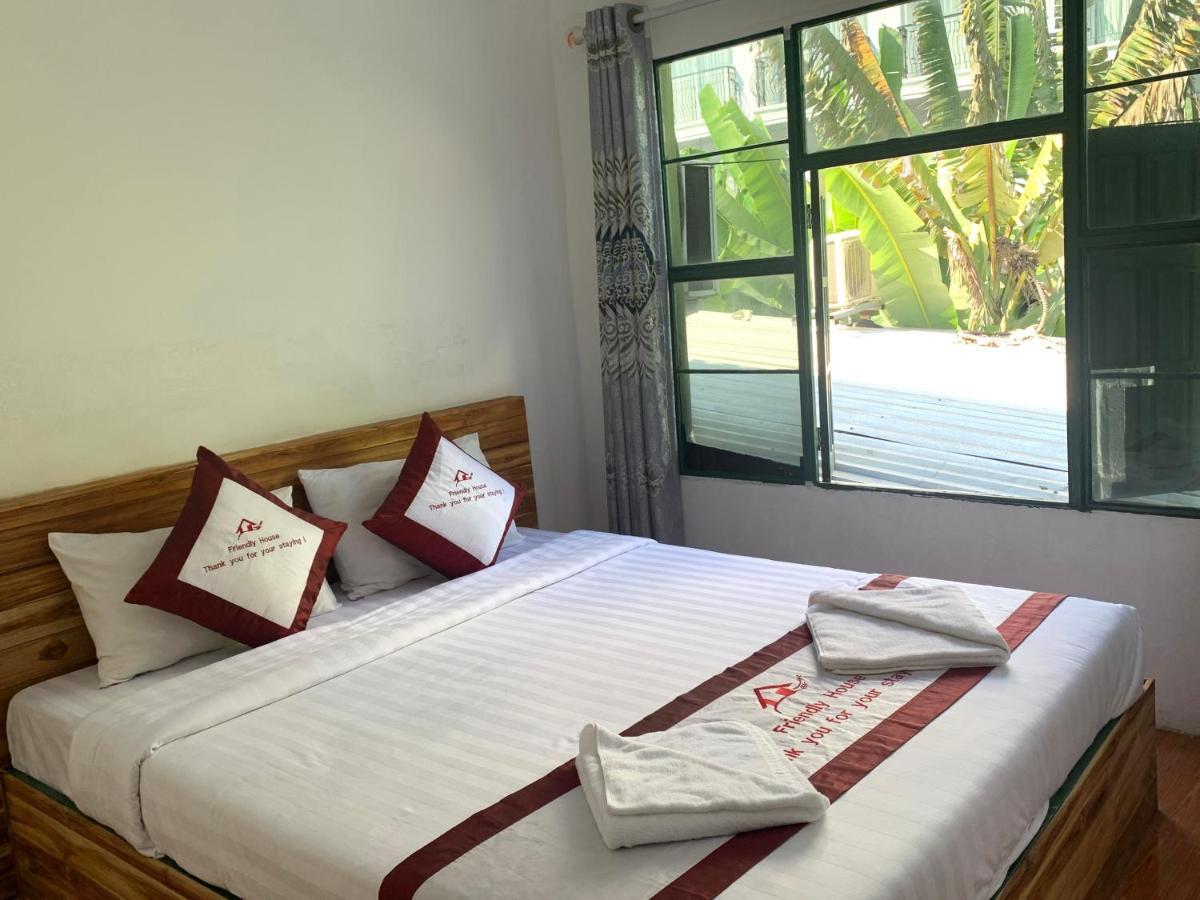 Vang Vieng Lily Backpackers Hostel エクステリア 写真